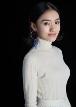 陆琦蔚简约气质黑白写真图片