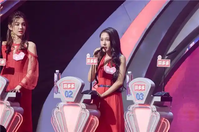 《非诚勿扰》的人气女生们争相告白