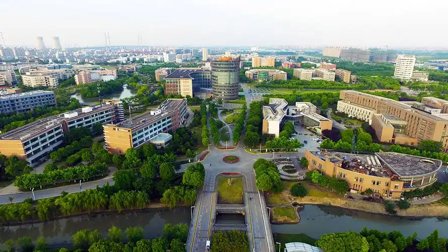 p> b>华东师范大学 /b> b>闵行校区 /b> a href="#" data-lemmaid="