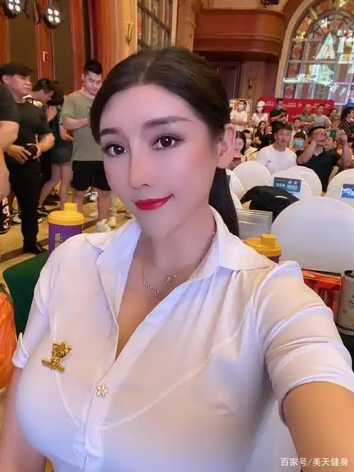 "美臀"刘太阳,臀围100cm,s级身材,她是如何做到的