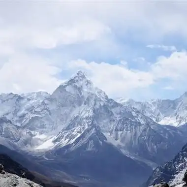 唯美的蓝天白云风景微信头像高清图片