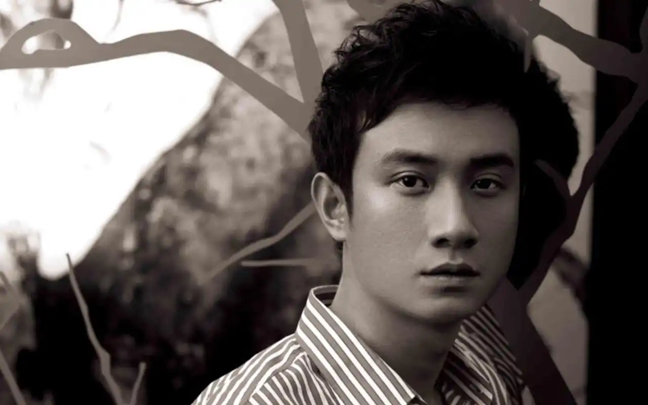 壁纸详情 扫描二维码下载 壁纸标签 小爸爸文章高清打开高清大图