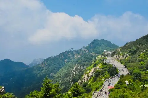 山东泰山人生必爬的一座山领略不一样的东岳之美