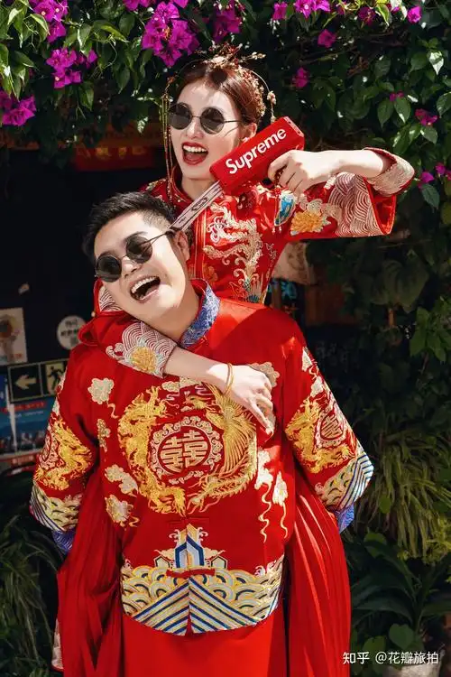 这是你喜欢的搞怪婚纱照吗