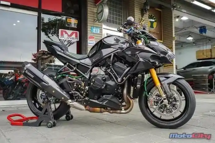 川崎zh2 #kawasaki #爆改zh2 #机车摄影  - 抖音