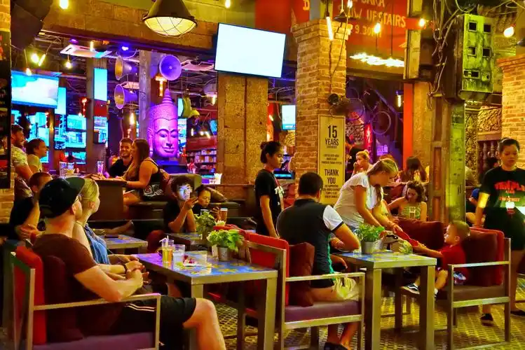 【图片9】迷人的柬埔寨暹粒酒吧一条街--蜂鸟论坛照片套图