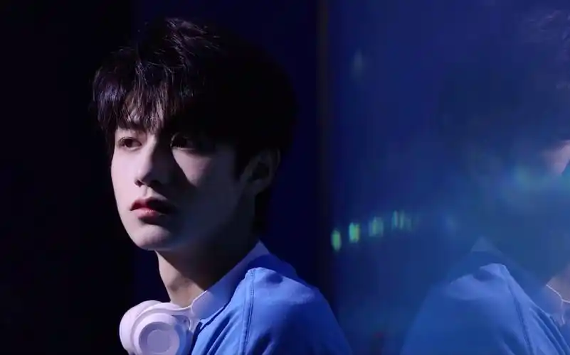 【朱志鑫】你的降临!有在好好长大!我们阿志马上就要十八岁啦!