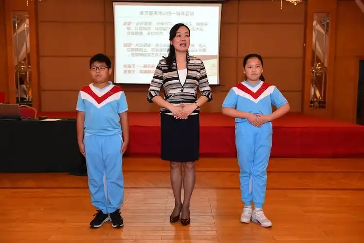 精彩活动助力孩子成长2017暑期"小领袖"特训夏令营圆满结束