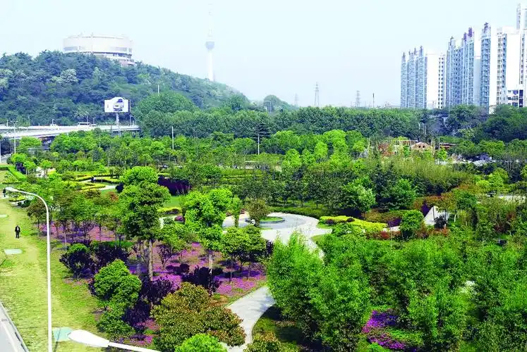 琴台绿化广场-秦凤