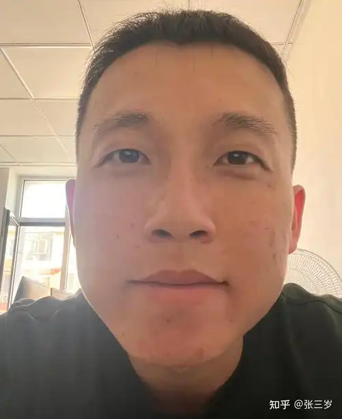 现实生活中男生颜值6分是什么样的?