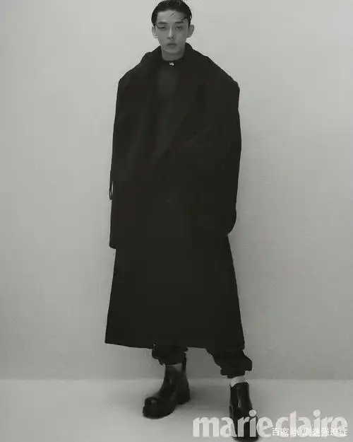 刘亚仁黑白质感大片,怎一个"绝"字了得!