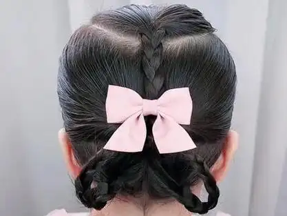 小朵朵好物三款简单短发发型#生女儿就是用来打扮的 #夏日清凉发型