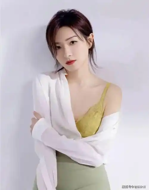 真乃人间极品!万茜写真赏