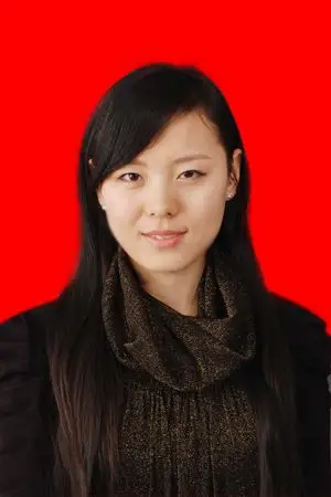 求大神帮我把红底证件照背景换成白色,我自己用美图出来的水平太差,急