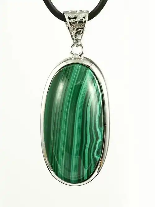 一睹孔雀石的梦幻之美!