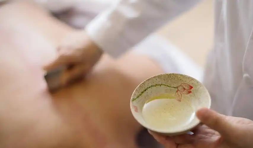 刮痧有效吗?刮出来的又是什么?