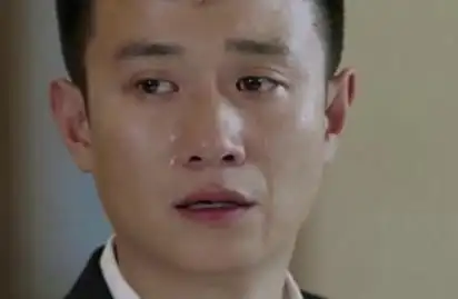 33岁的文章重提姚笛,在台上哭得像个孩子