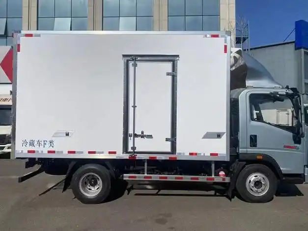 北京重汽豪沃4米2冷藏车销售体验店电话