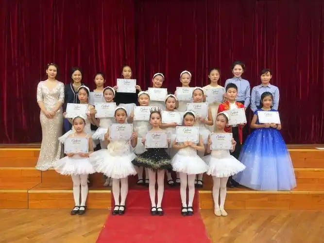 丽中小学公众号