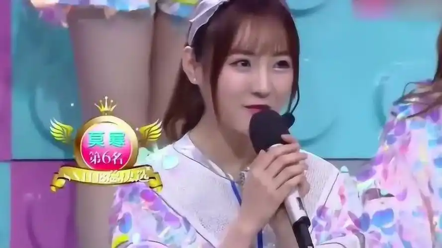 快乐大本营snh48女团成员做自我介绍霍建华潘玮柏一脸懵