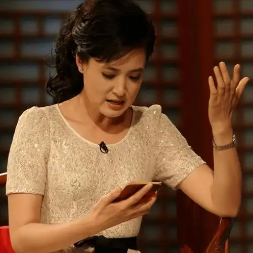 桑晨:"被迫"成为央视主持人,人气不及李红,却是央视资深元老_时候