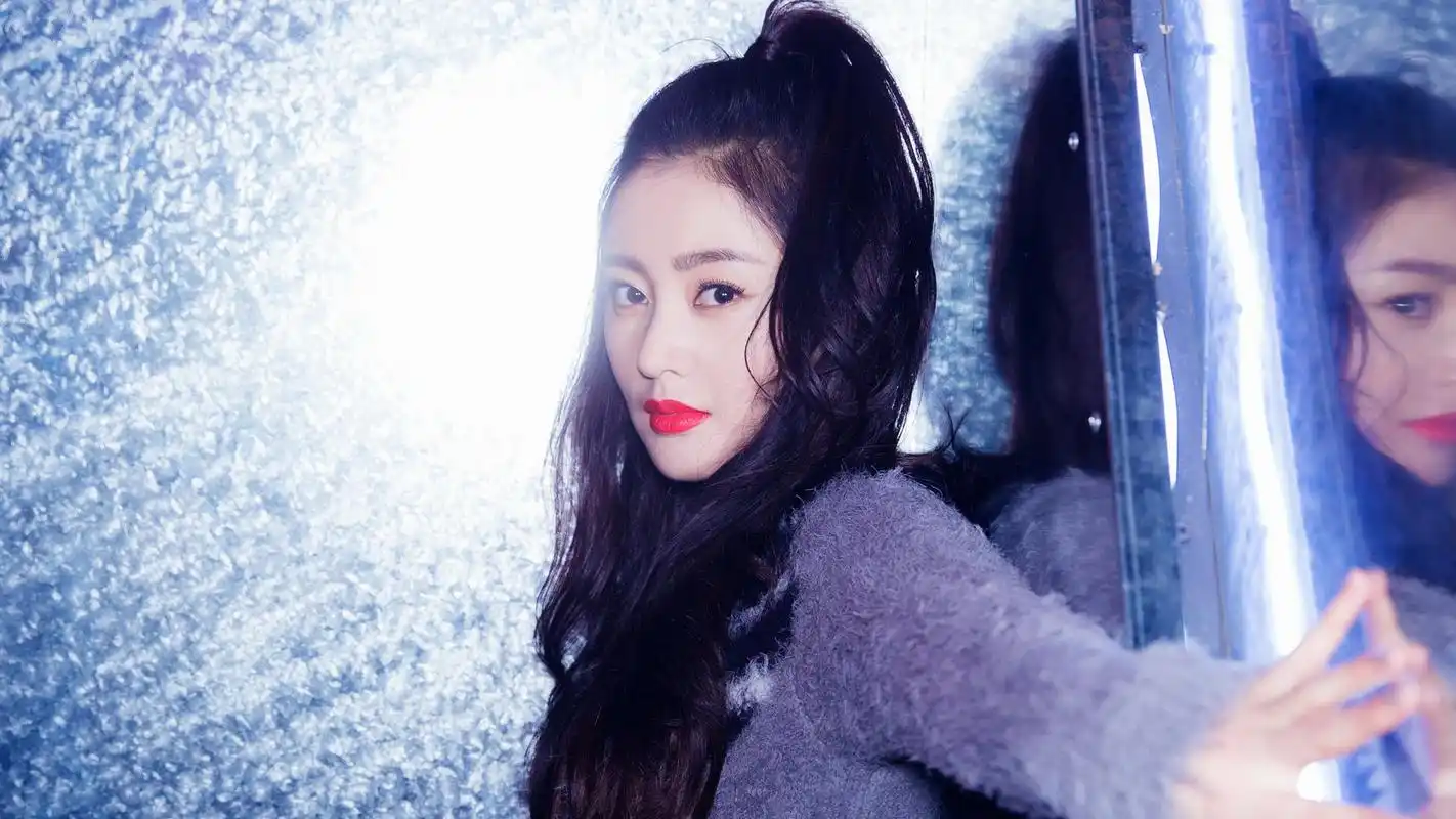 气质女神张天爱高清电脑桌面壁纸