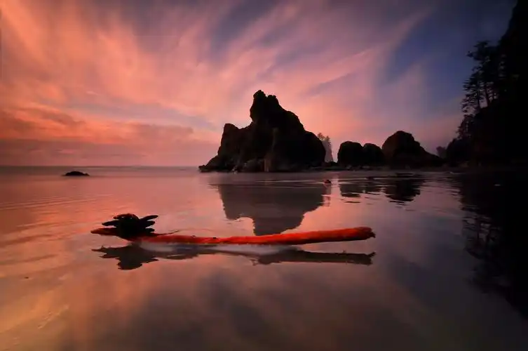 静谧的山水自然美景高清桌面壁纸