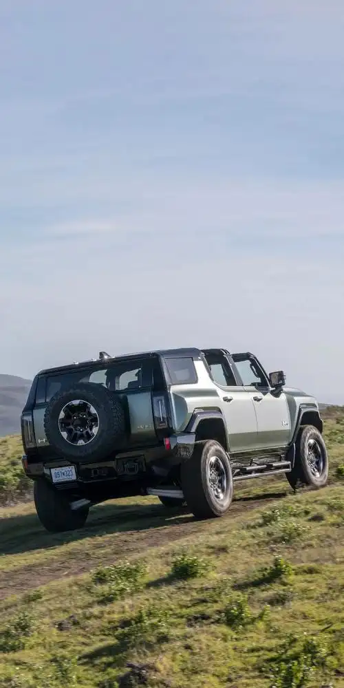 像螃蟹一样行走的全新电动悍马