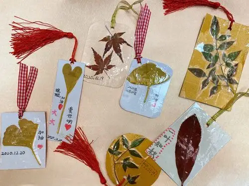 书香校园,"签"动未来——记九江小学八里湖校区二(2)班书签手工制作