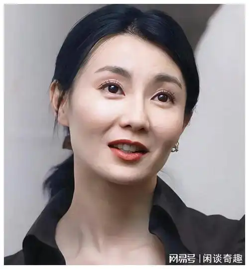 张曼玉:息影20年,独居贫区,不婚无子,59岁活得太飒了