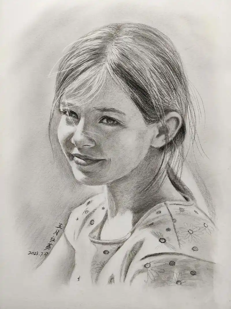 满脸笑容的小女孩.#创作灵感 #画画 #素描 #人物肖像 # - 抖音