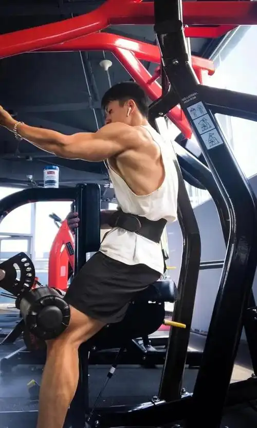 肌肉超级奶爸,一身肌肉男人味爆棚了_网易订阅