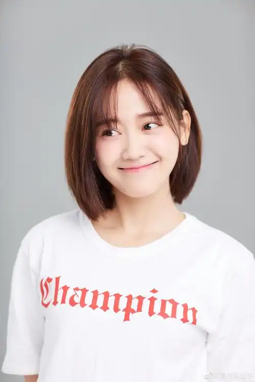 虽然我们美丽善良的郑湫泓在《演技派》中没有反派角色,但她天真可爱