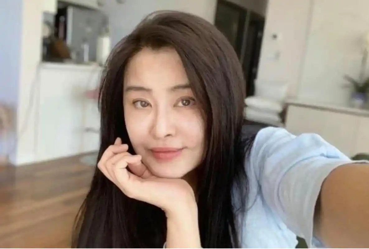 王祖贤近照,感叹一句红颜易老,美人迟暮啊!