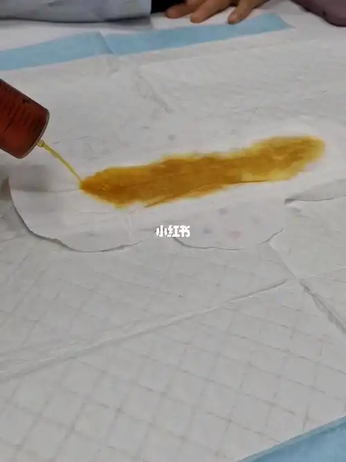 一片卫生巾可以承载多少月经量做个试验