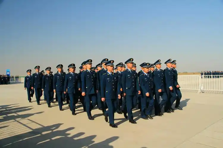 人民空军壮阔70年航展观礼(长春)