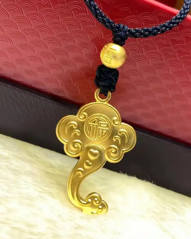 周大福传承 顺心如意吊坠如意,寓意事事如 - 抖音