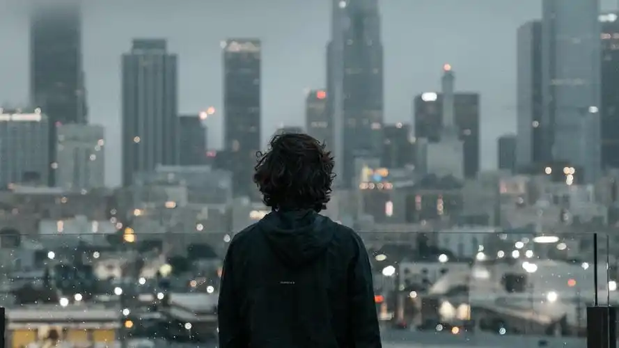 一个人伤心失落的心情图片,高清壁纸图片,非主流-回车桌面