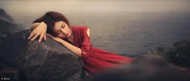 20句让人看了想哭的伤感情话说说,看哭了多情的你.