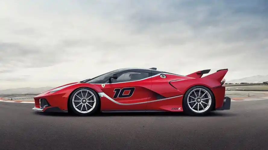 酷炫法拉利个性壁纸_超好看的个性汽车