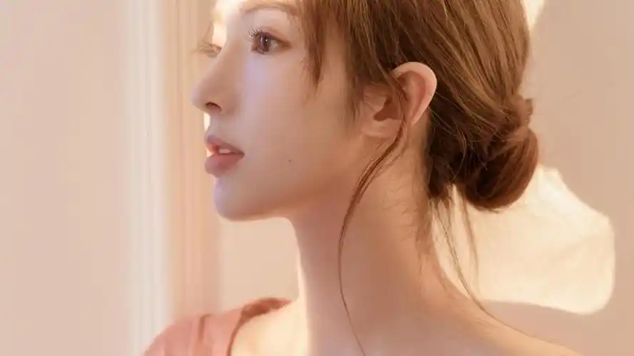 小姐姐清新淡雅迷人写真,高清壁纸图片,清纯美女-回车桌面