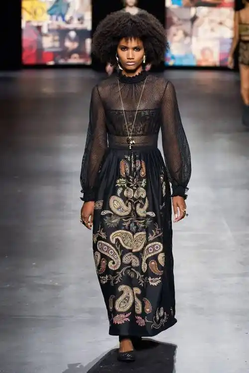 christian dior(迪奥) 2021年春夏高级成衣时装发布秀_廓形