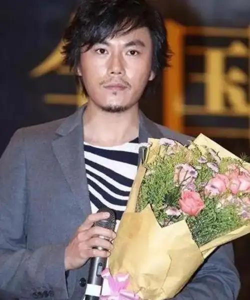 娶了大自己十岁伊能静的秦昊事实证明结局早已注定