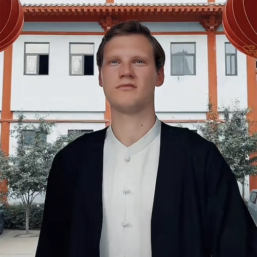 从去年九月份开始,来自挪威的网红"老外克里斯"就搬到了中国山东潍坊