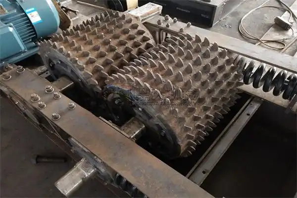 双齿辊破碎机齿牙