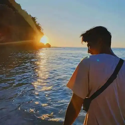 微信头像|孤独的男人