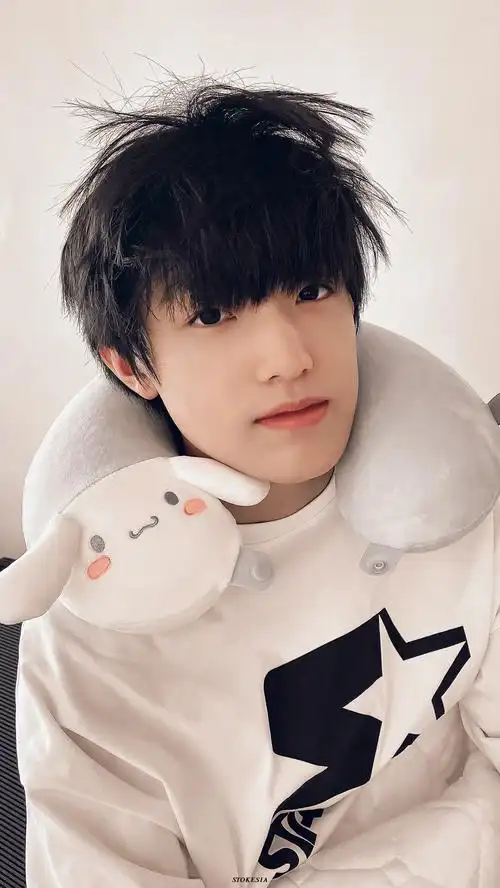 张泽禹丨可可爱爱的小宝_高清图集_新浪网