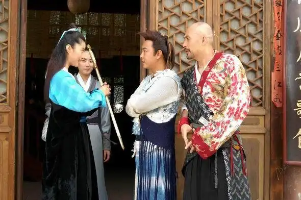 饰 铁心兰张晋 饰 小小张卫健 饰 小鱼儿徐锦江 饰 恶通天