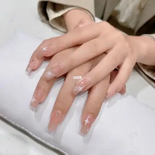 长款显白冰透星星美甲