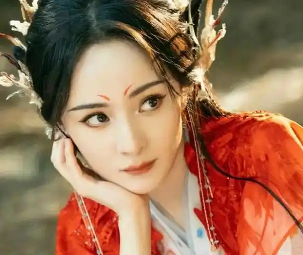 杨幂的7个绝美古装,雪鸢是白月光,最美的不是白浅,这位太绝了